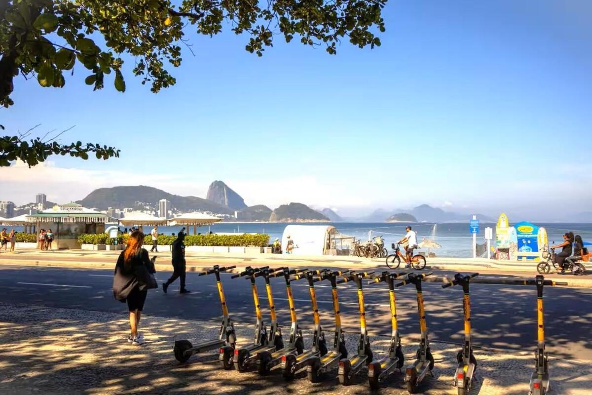 Apartamento Front Sea Copacabana - Rj *